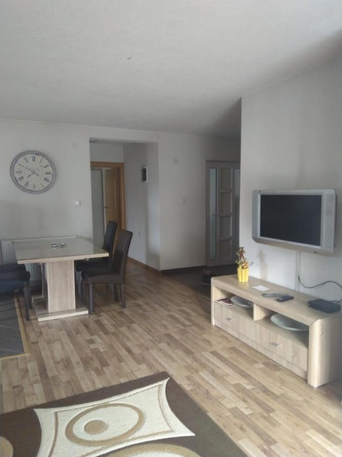 Ferienwohnung Apartman Royal Zenica Exterior foto