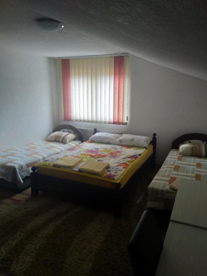 Ferienwohnung Apartman Royal Zenica Exterior foto