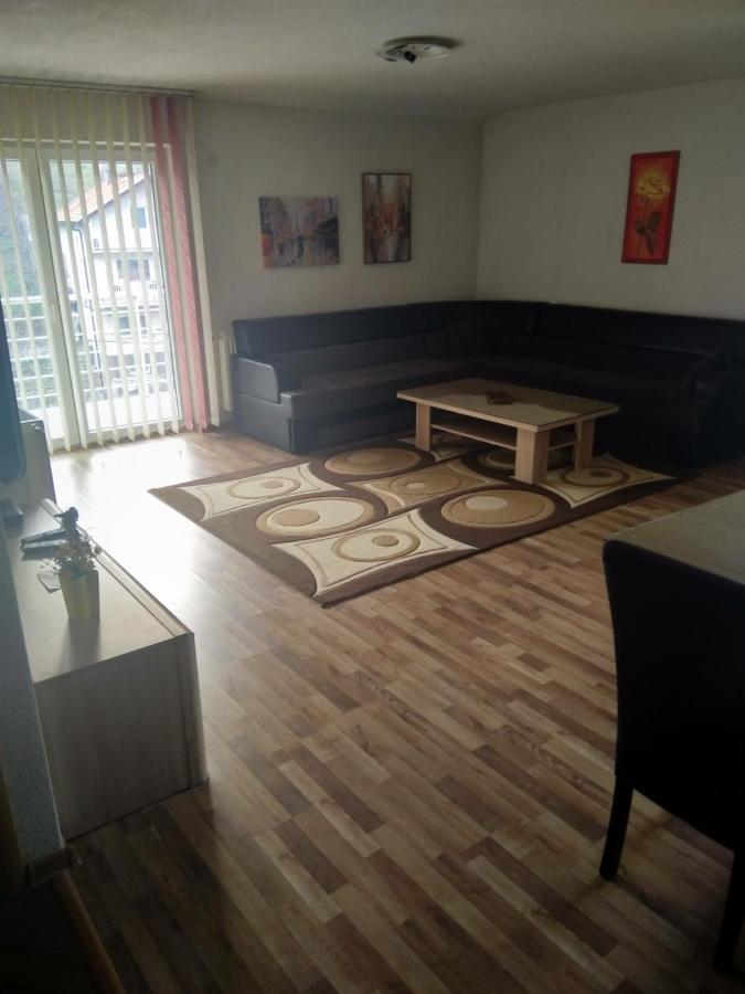 Ferienwohnung Apartman Royal Zenica Exterior foto
